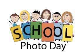 Children holding up sign says Picture Day